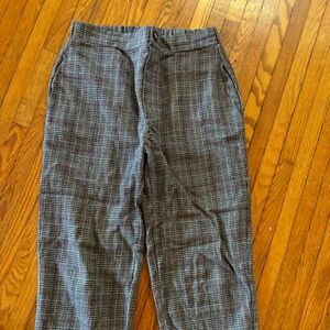 American Eagle cropped plaid trousers size medium